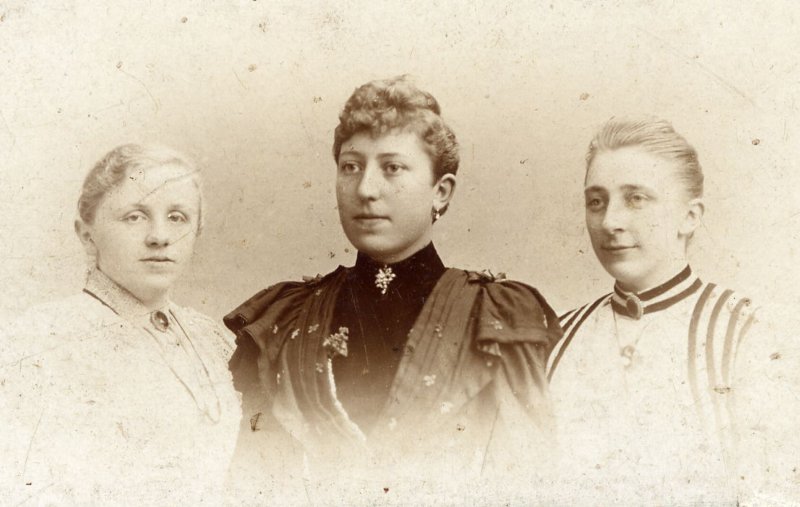 jeltjewiersmaaukebastiaans18741933onbekende.jpg