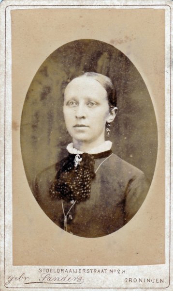 trientjewillemsschutter18581905vrouwvanpieteraljebos.jpg