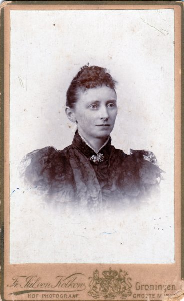 hilligjenritzema18541927.jpg