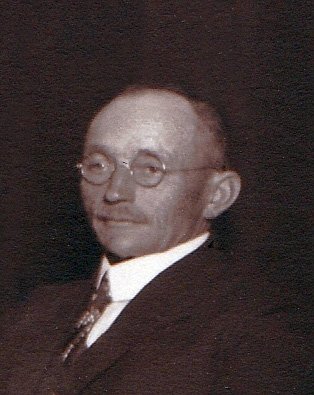 heleniuseltjogeorgius18781965.jpg